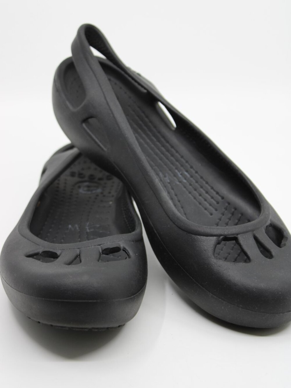 Crocs Women Shoes W9 Silver Slip on Rubber Summer Water Flats Slip On